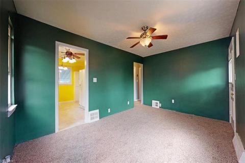 754 E 258th St, Euclid, OH 44132 photo 12