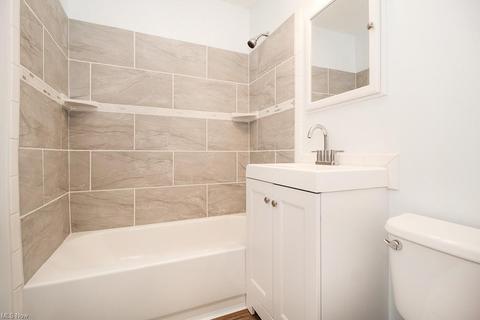 601 Princeton Ave, Elyria, OH 44035 photo 24