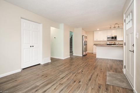 601 Princeton Ave, Elyria, OH 44035 photo 14
