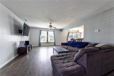 4533 Blush Ct, Lorain, OH 44053 photo 7