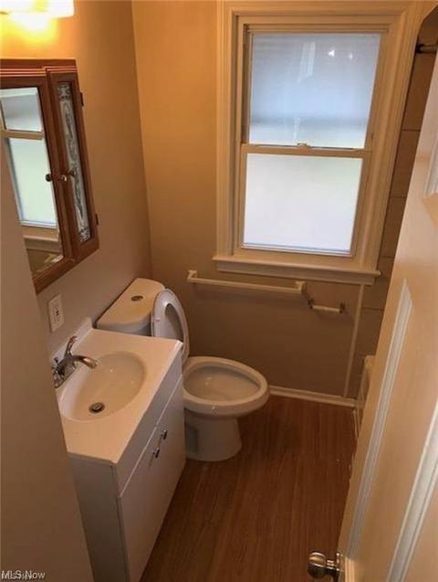 400 E 264th St, Euclid, OH 44132 photo 6