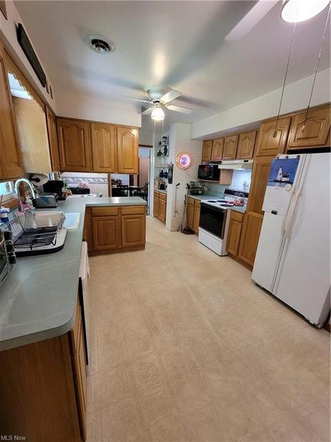 3811 Kolbe Rd, Lorain, OH 44053 photo 11