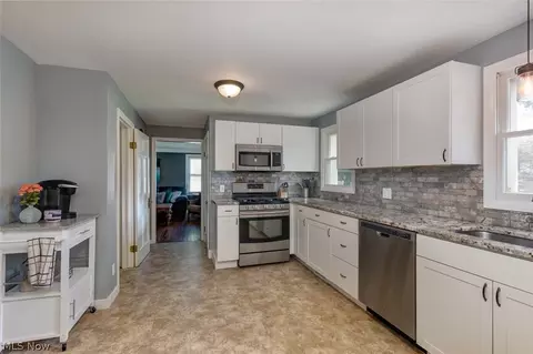 7253 Beechwood Dr, Mentor, OH 44060 photo 15