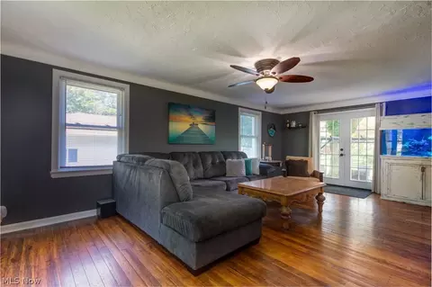 7253 Beechwood Dr, Mentor, OH 44060 photo 5