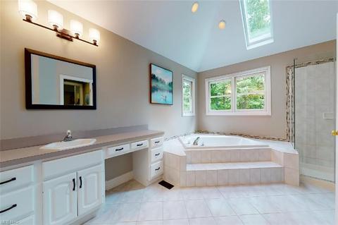 5562 High Point Rd, Solon, OH 44139 photo 14