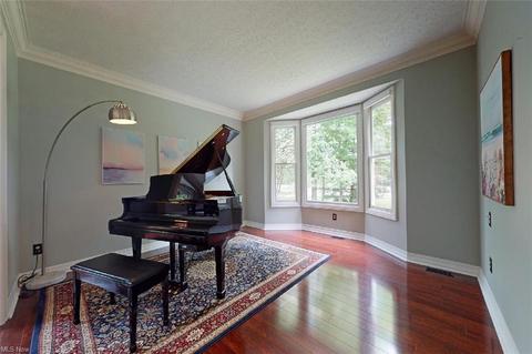 5562 High Point Rd, Solon, OH 44139 photo 7