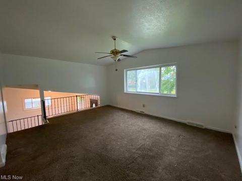 317 Warden Ave, Elyria, OH 44035 photo 4