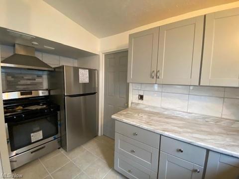 317 Warden Ave, Elyria, OH 44035 photo 5