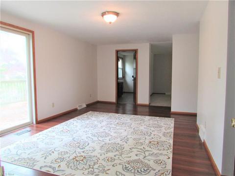 830 Salem Dr, Huron, OH 44839 photo 4