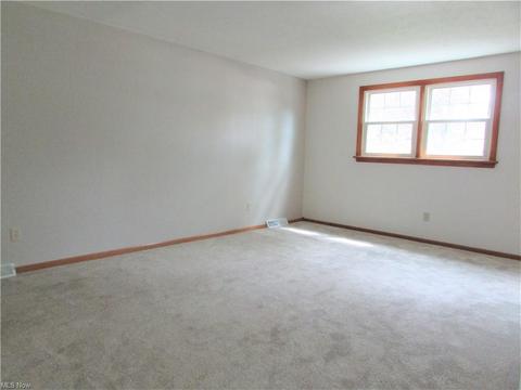 830 Salem Dr, Huron, OH 44839 photo 6