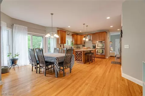 985 Silverbrook Ct, Broadview Heights, OH 44147 photo 10