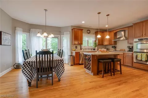 985 Silverbrook Ct, Broadview Heights, OH 44147 photo 11
