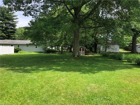 119 Lloyd St, Dover, OH 44622 photo 3