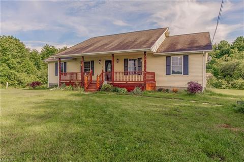 5064 Root Rd, Conneaut, OH 44030 photo 3