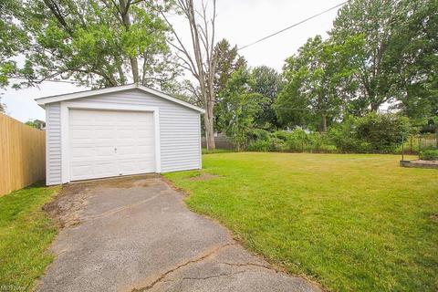 1113 Bell Ct, Elyria, OH 44035 photo 25