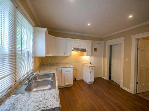 700 Carpenter St, Akron, OH 44310 photo 7