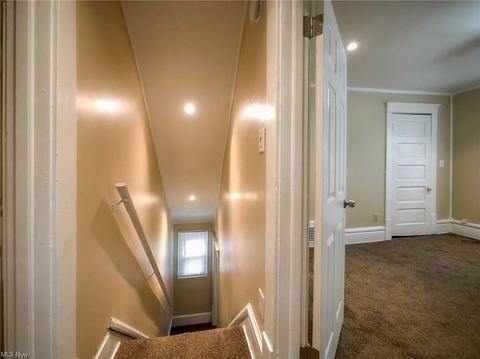 700 Carpenter St, Akron, OH 44310 photo 10
