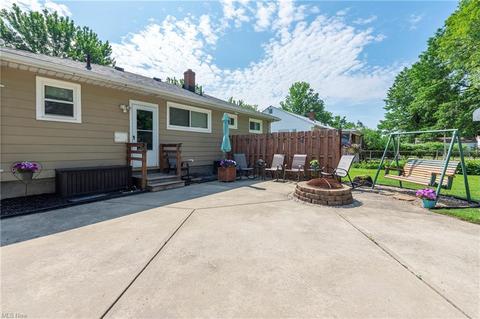 374 White Oak Dr, Elyria, OH 44035 photo 30