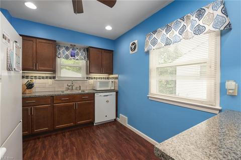 374 White Oak Dr, Elyria, OH 44035 photo 14