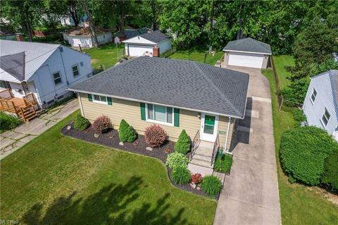374 White Oak Dr, Elyria, OH 44035 photo 3