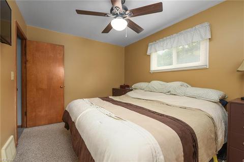 374 White Oak Dr, Elyria, OH 44035 photo 17