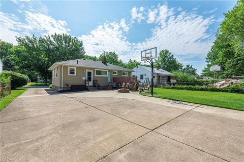 374 White Oak Dr, Elyria, OH 44035 photo 32