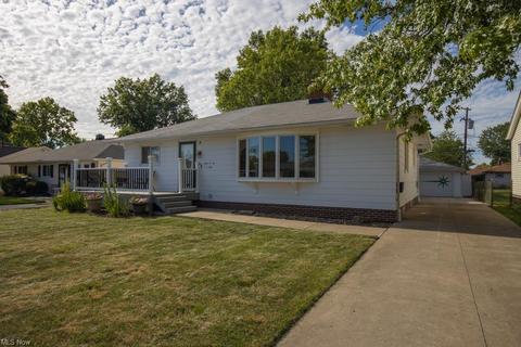 30209 Vineyard Rd, Willowick, OH 44095 photo 3