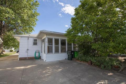 30209 Vineyard Rd, Willowick, OH 44095 photo 31