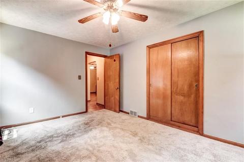 110 E 267th St, Euclid, OH 44132 photo 13