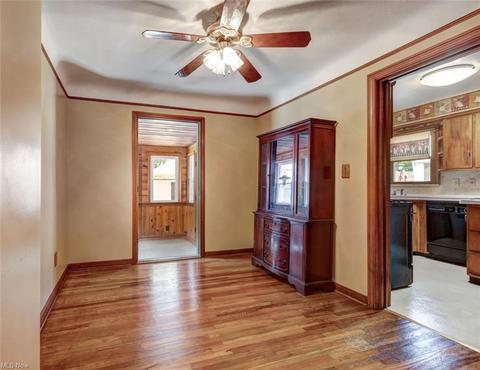 110 E 267th St, Euclid, OH 44132 photo 7