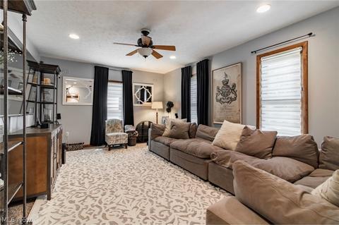 96 E Center St, Berea, OH 44017 photo 19