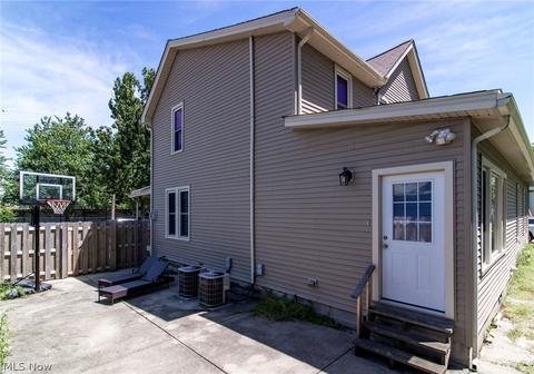 96 E Center St, Berea, OH 44017 photo 25
