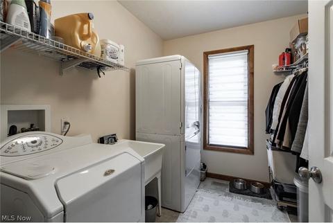 96 E Center St, Berea, OH 44017 photo 16