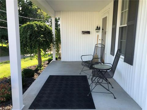 141 North St, Barnesville, OH 43713 photo 6