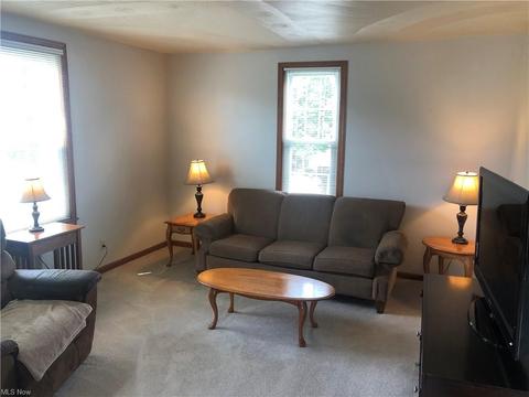 141 North St, Barnesville, OH 43713 photo 10