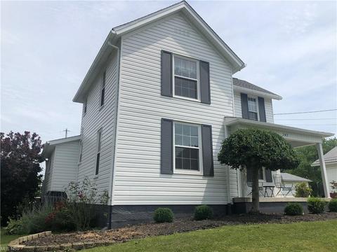 141 North St, Barnesville, OH 43713 photo 1