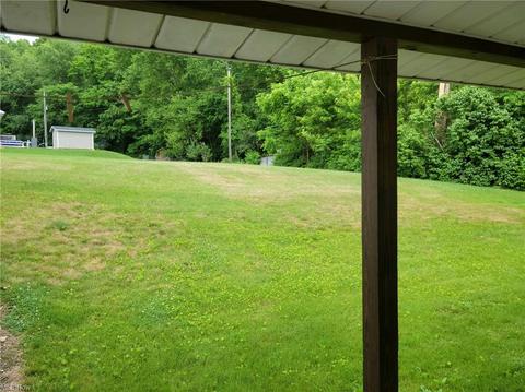 504 Johnson Ave, Dennison, OH 44621 photo 5