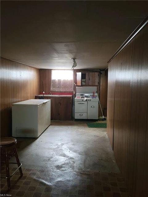 504 Johnson Ave, Dennison, OH 44621 photo 2