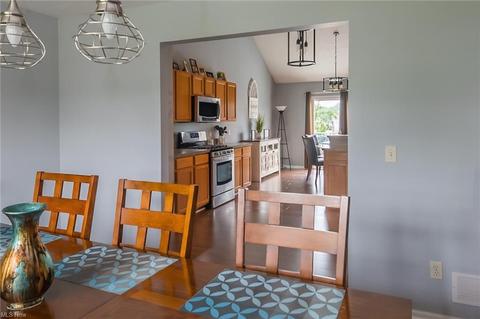 3934 Randolph Dr, Lorain, OH 44053 photo 9