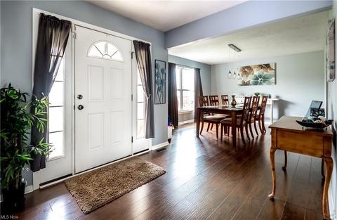 3934 Randolph Dr, Lorain, OH 44053 photo 4