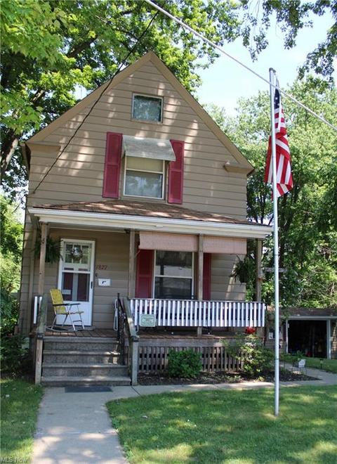 1827 Lake Ave, Elyria, OH 44035 photo 1