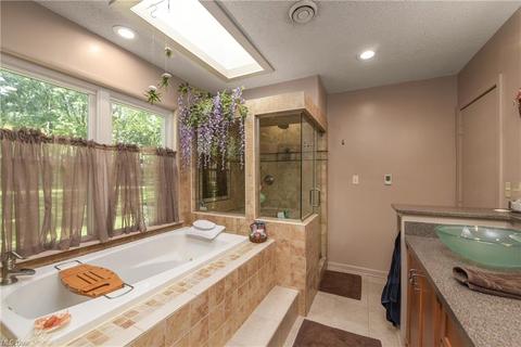 10475 Dewhurst Rd, Elyria, OH 44035 photo 21