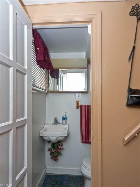 286 E 214th St, Euclid, OH 44123 photo 7