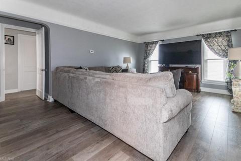 514 E 266 St, Euclid, OH 44132 photo 7