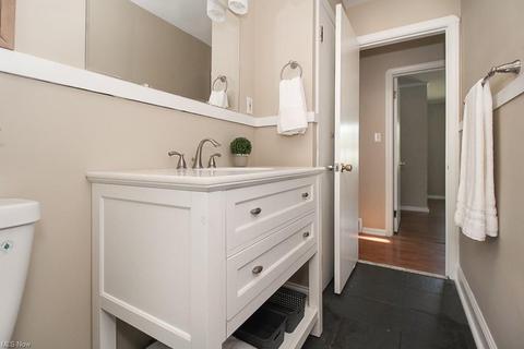 6705 Hillside Rd, Independence, OH 44131 photo 16