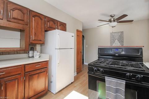 6705 Hillside Rd, Independence, OH 44131 photo 5