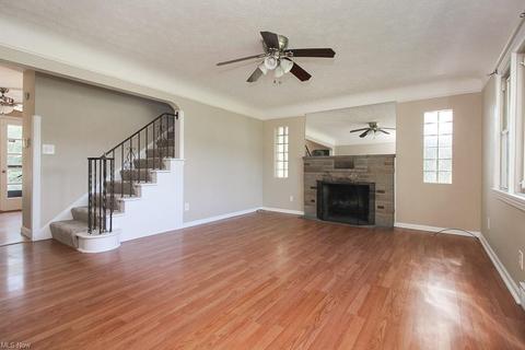 6705 Hillside Rd, Independence, OH 44131 photo 8