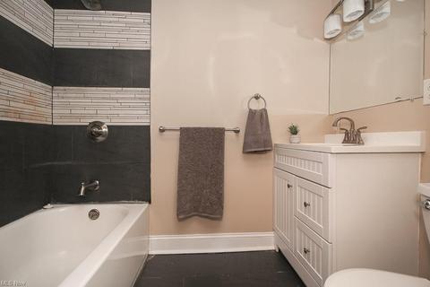 6705 Hillside Rd, Independence, OH 44131 photo 27