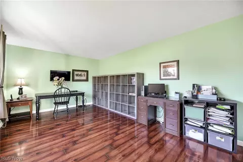 8084 Newcomb Dr, Parma, OH 44129 photo 10