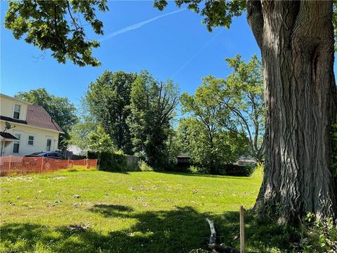 110 E Wilbeth, Akron, OH 44301 photo 1